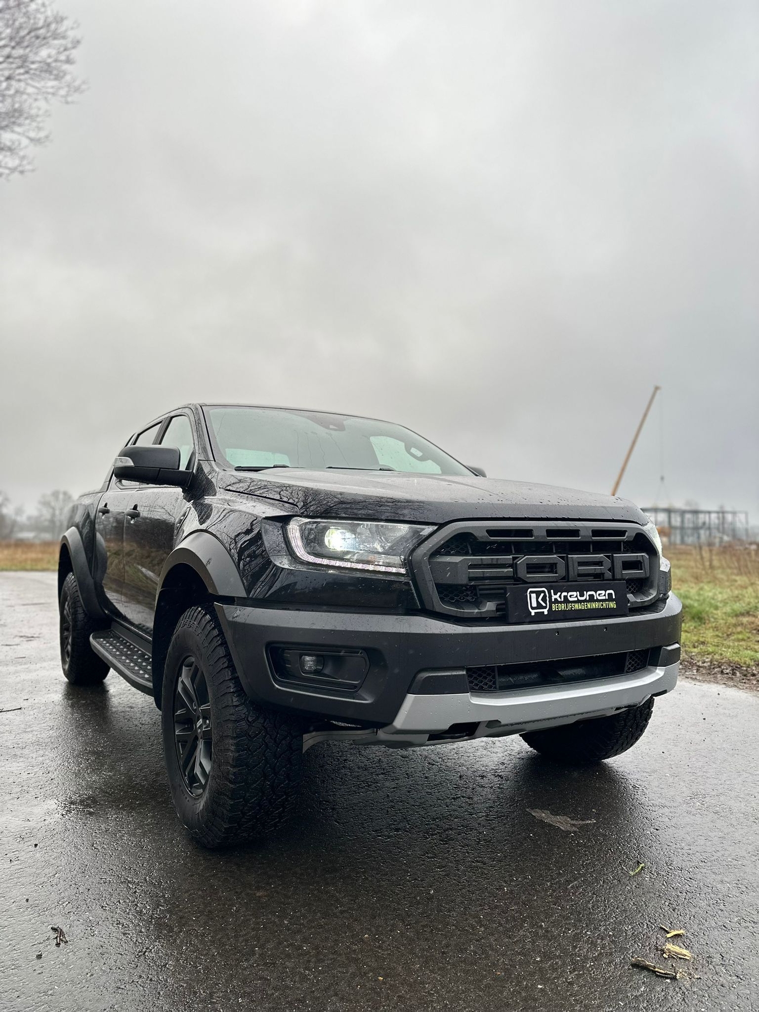 Grijs kenteken ombouw Ford Ranger Raptor - Bedrijfswageninrichting met Kreunen BWI