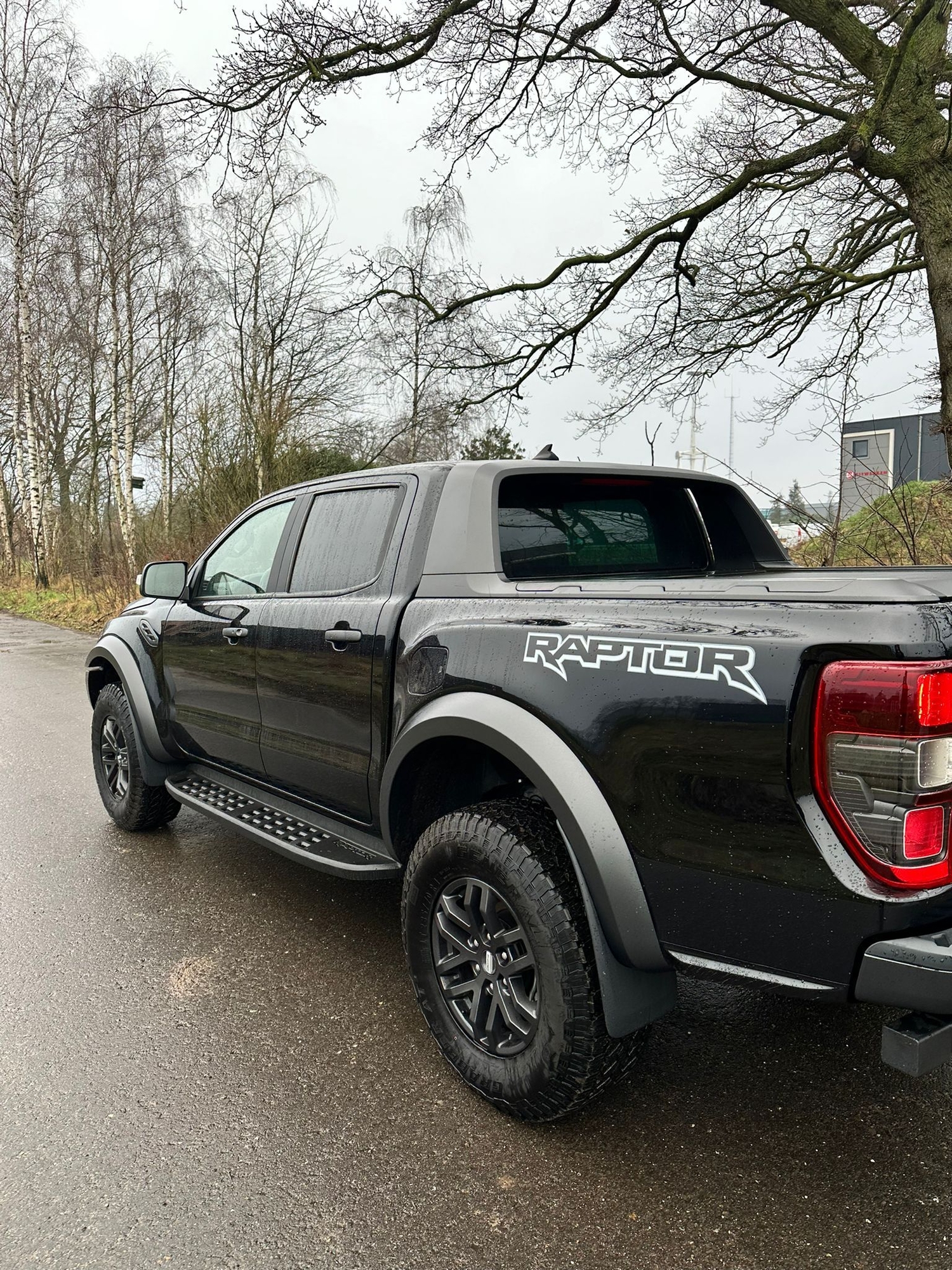 Grijs kenteken ombouw Ford Ranger Raptor - Bedrijfswageninrichting met Kreunen BWI