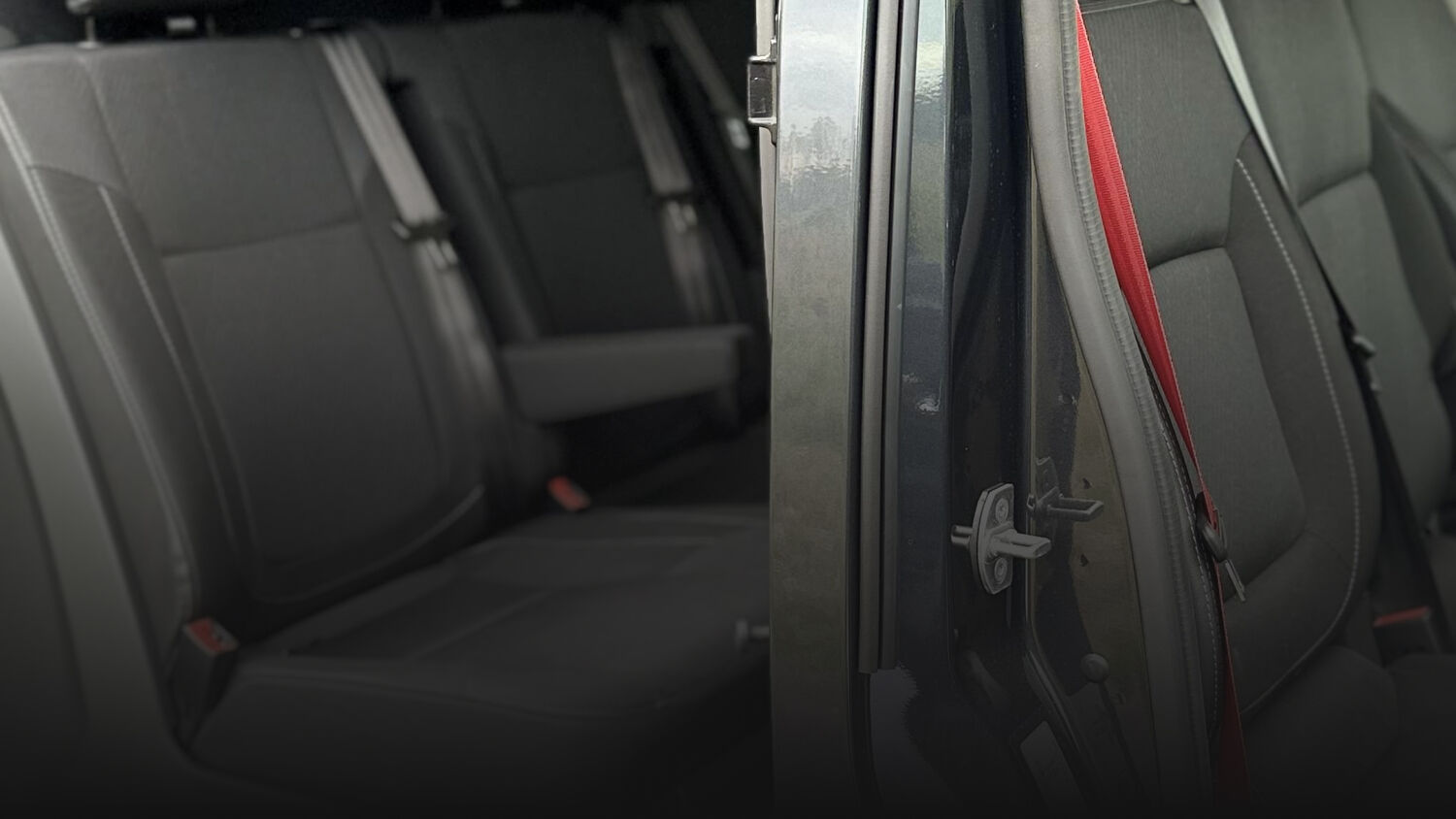 Kreunen BWI: bedrijfswageninrichting voor dubbele cabines