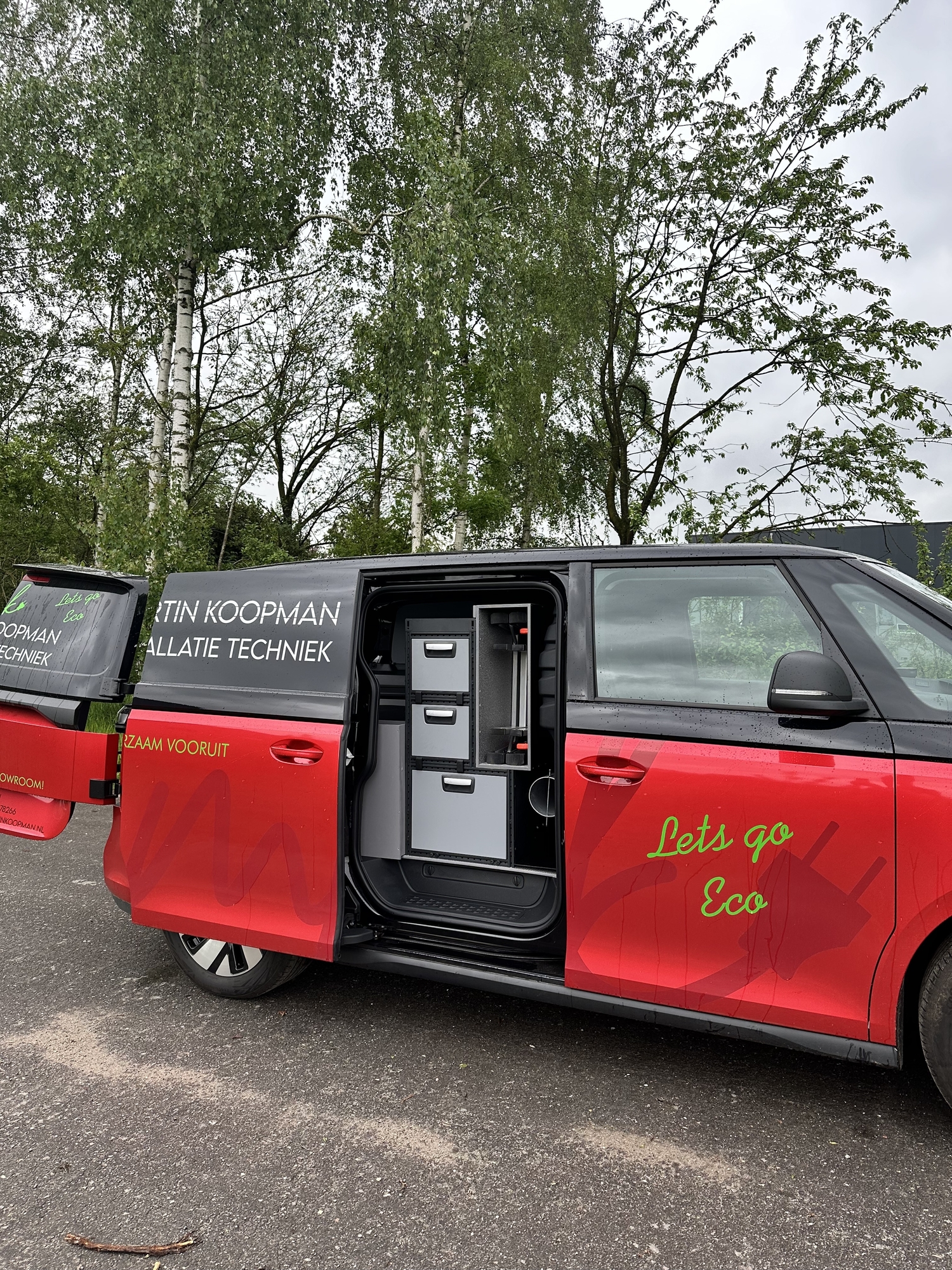 Van Fiat Ducato naar elektrische VW ID BUZZ - Bedrijfswageninrichting van Kreunen BWI met Tom-Lock