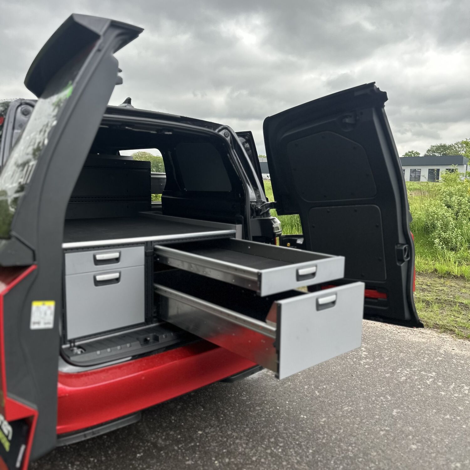 Van Fiat Ducato naar elektrische VW ID BUZZ - Tom-Lock systeem