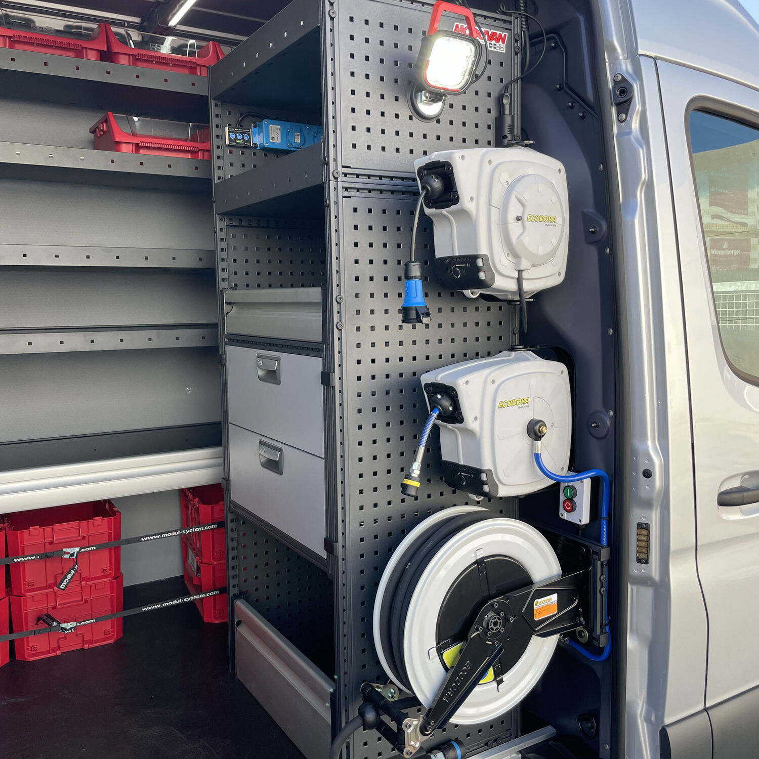 Bedrijfswageninrichting Kreunen BWI