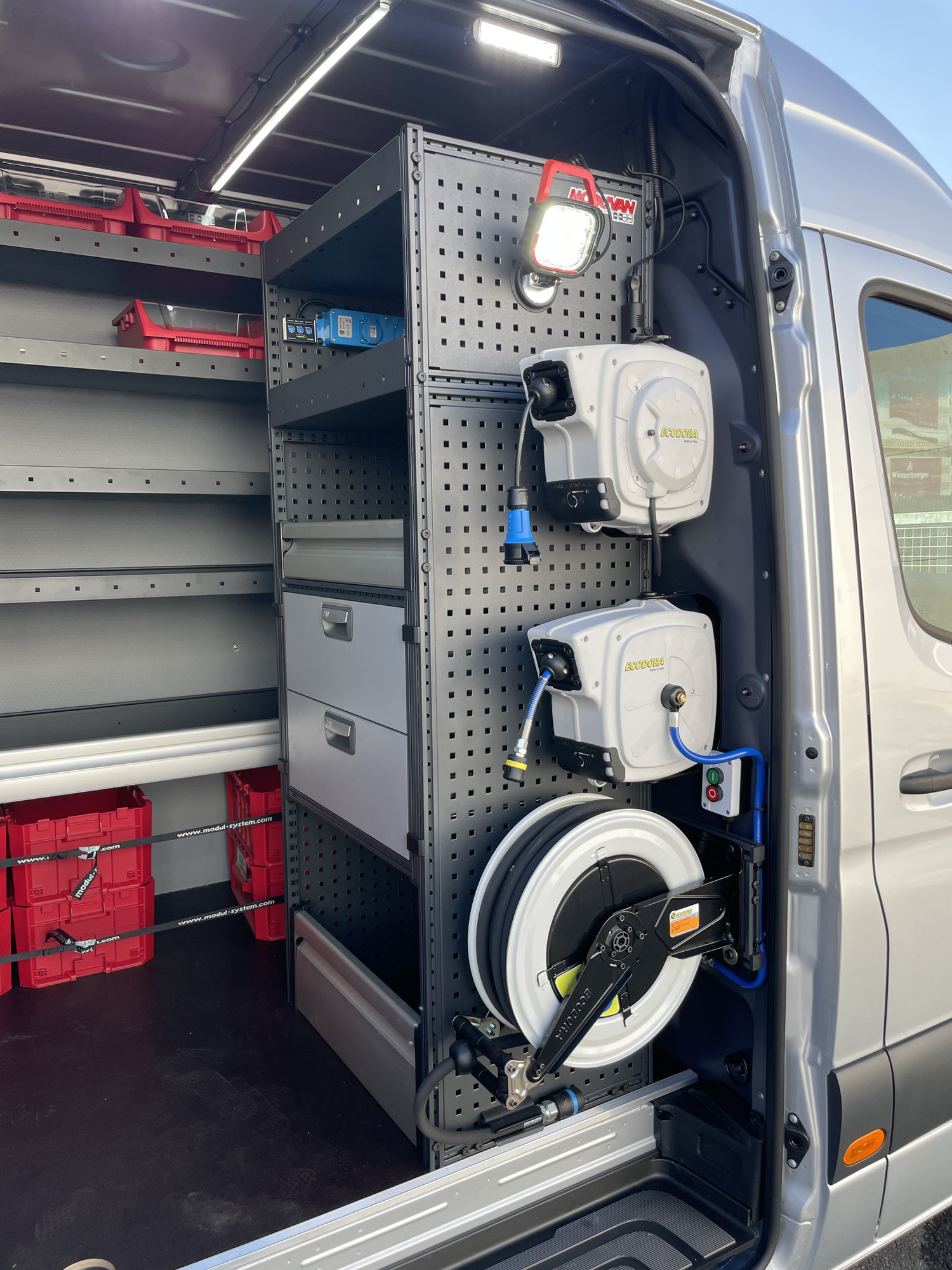 Bedrijfswageninrichting Kreunen BWI