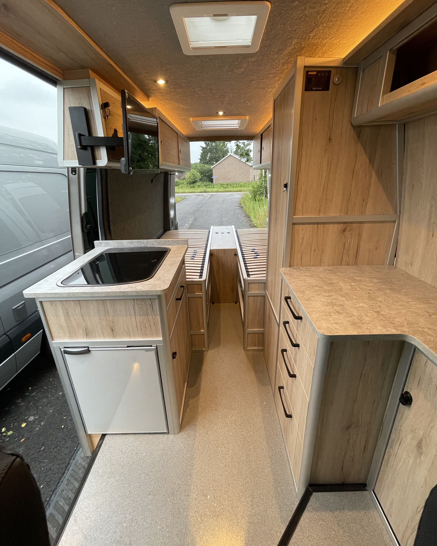 Kreunen BWI: camperbouw