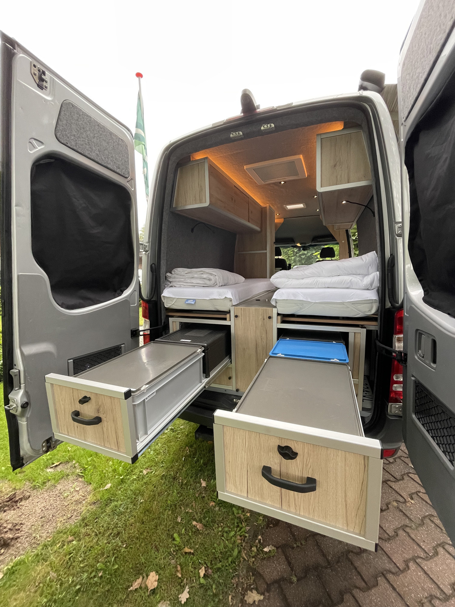 Kreunen BWI: camperbouw