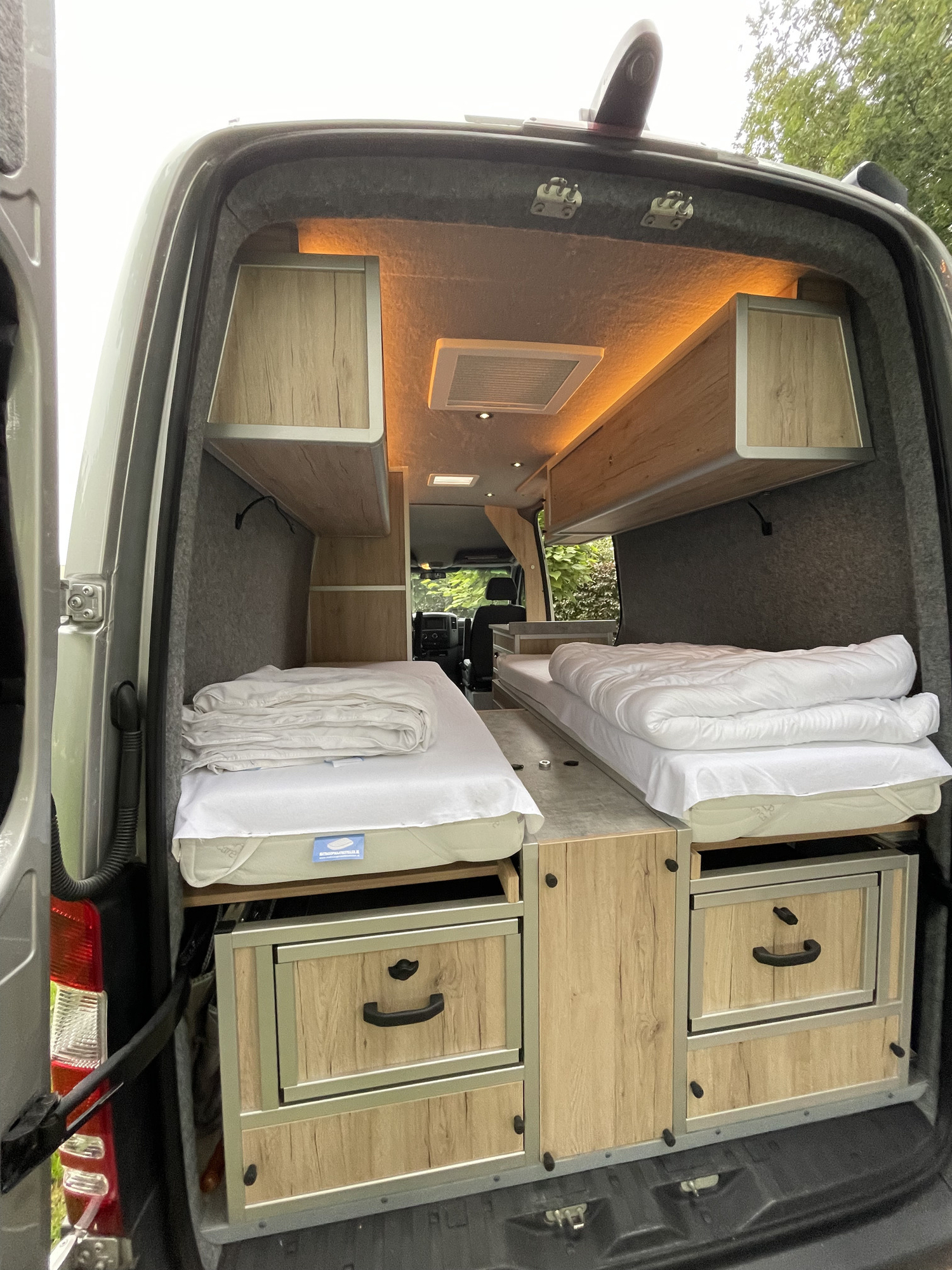 Camperbouw met Kreunen BWI: tover jouw bedrijfsbus om in een camper