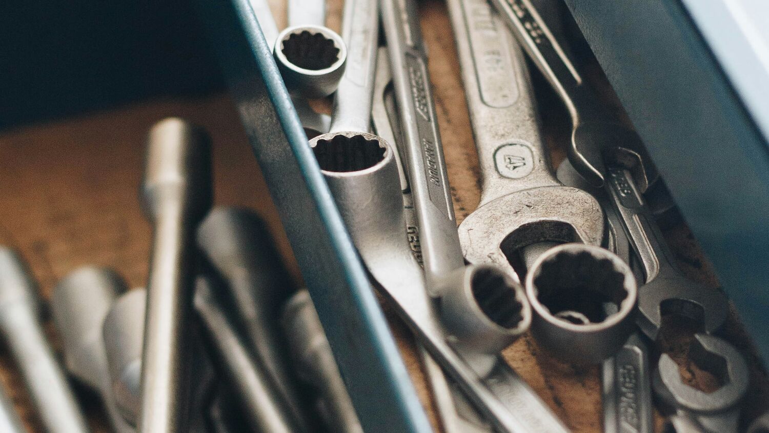 Isabela kronemberger Oeg Fh Zfw6 Ok unsplash